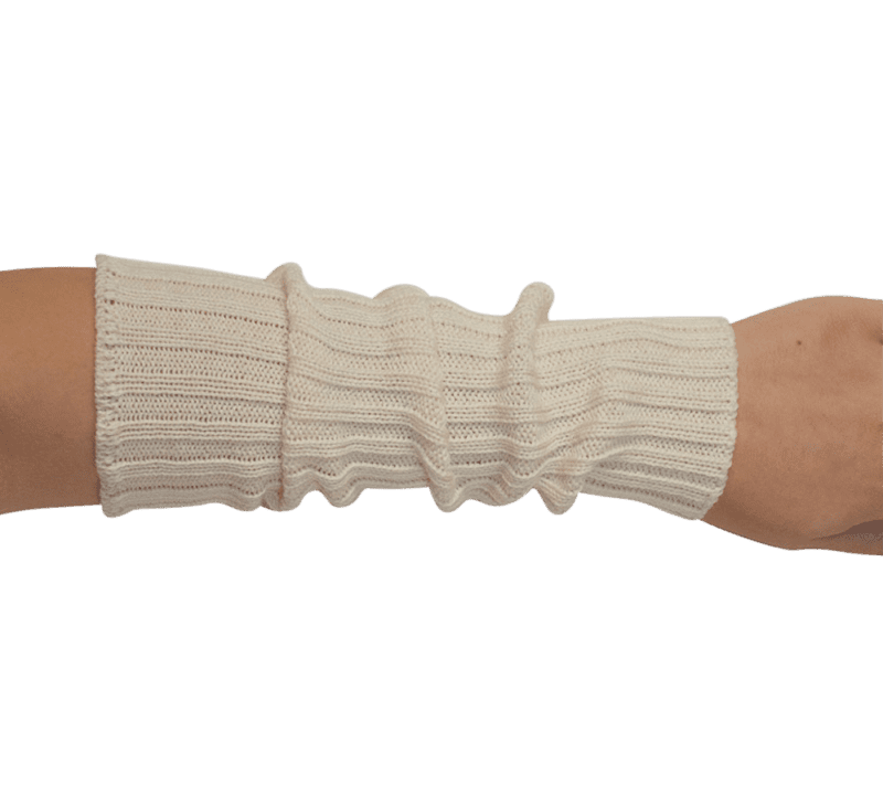 ARMVARMER Creme - Korte strikket rib handsker i en super blød kvalitet. - Couture de Luxe