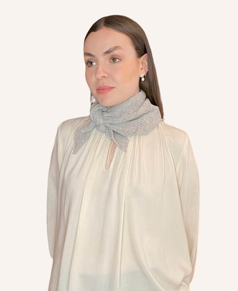 ODA Light Grey - Strikket cashmere bandana - Couture de Luxe